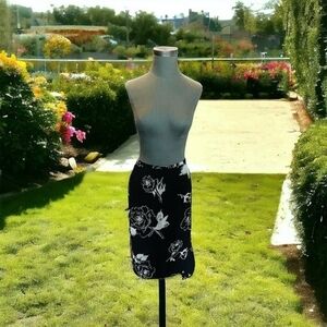 NWT Dana Buchman Black Cream Floral Silk Asymmetrical Midi Skirt Size 10 Vintage